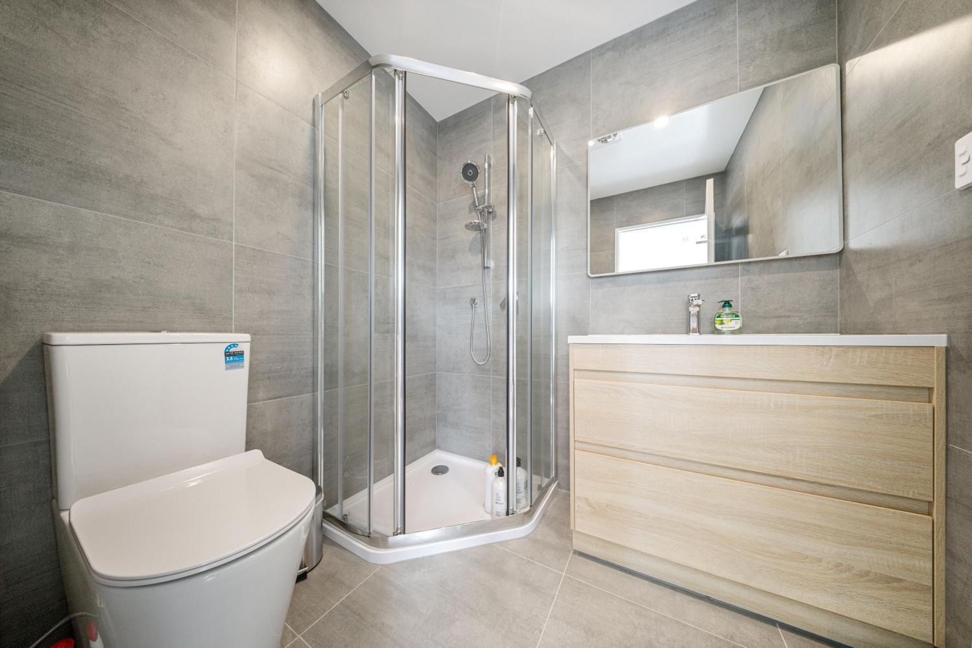 West Harbour Modern 4-Bedroom Retreat Auckland Bagian luar foto