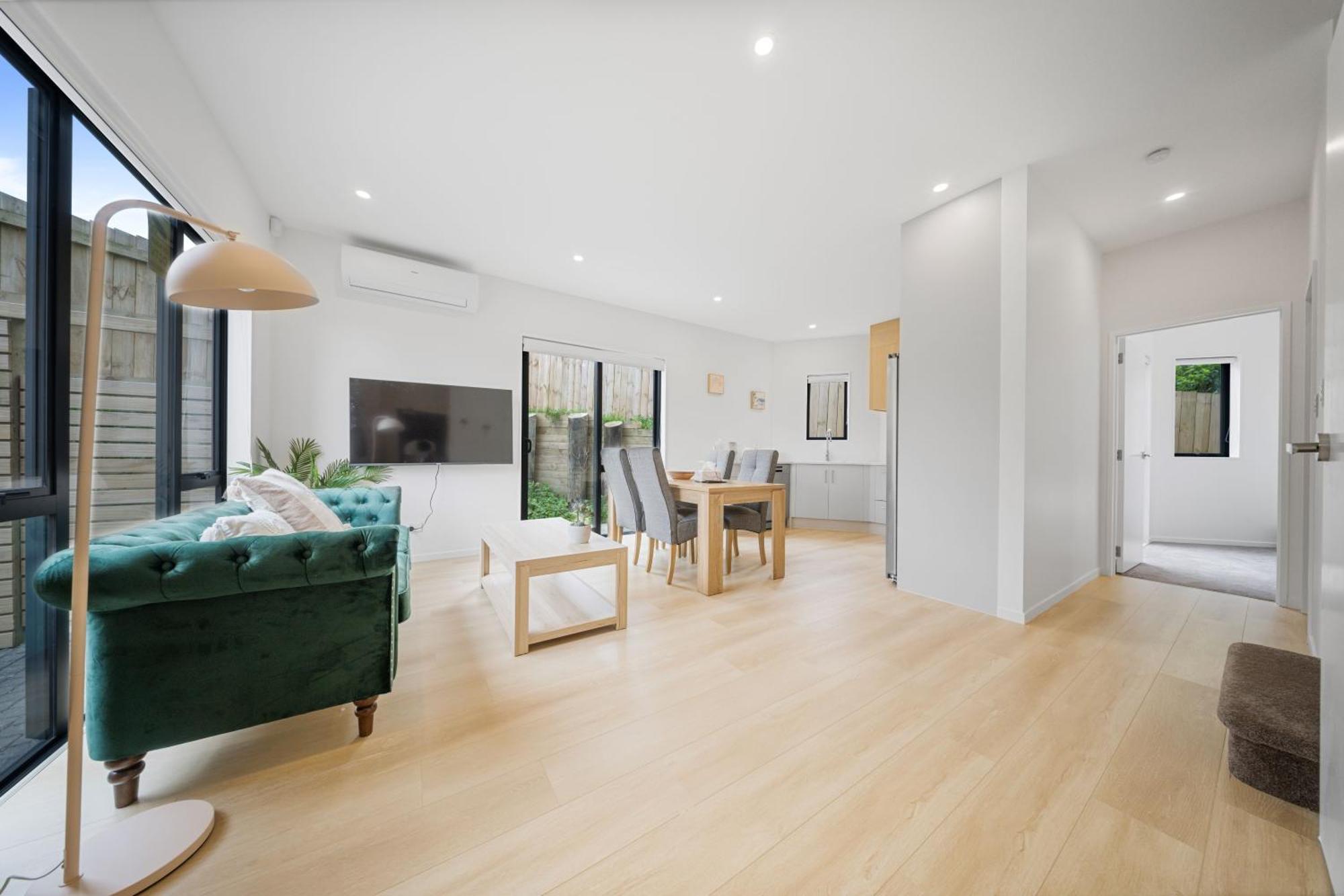 West Harbour Modern 4-Bedroom Retreat Auckland Bagian luar foto