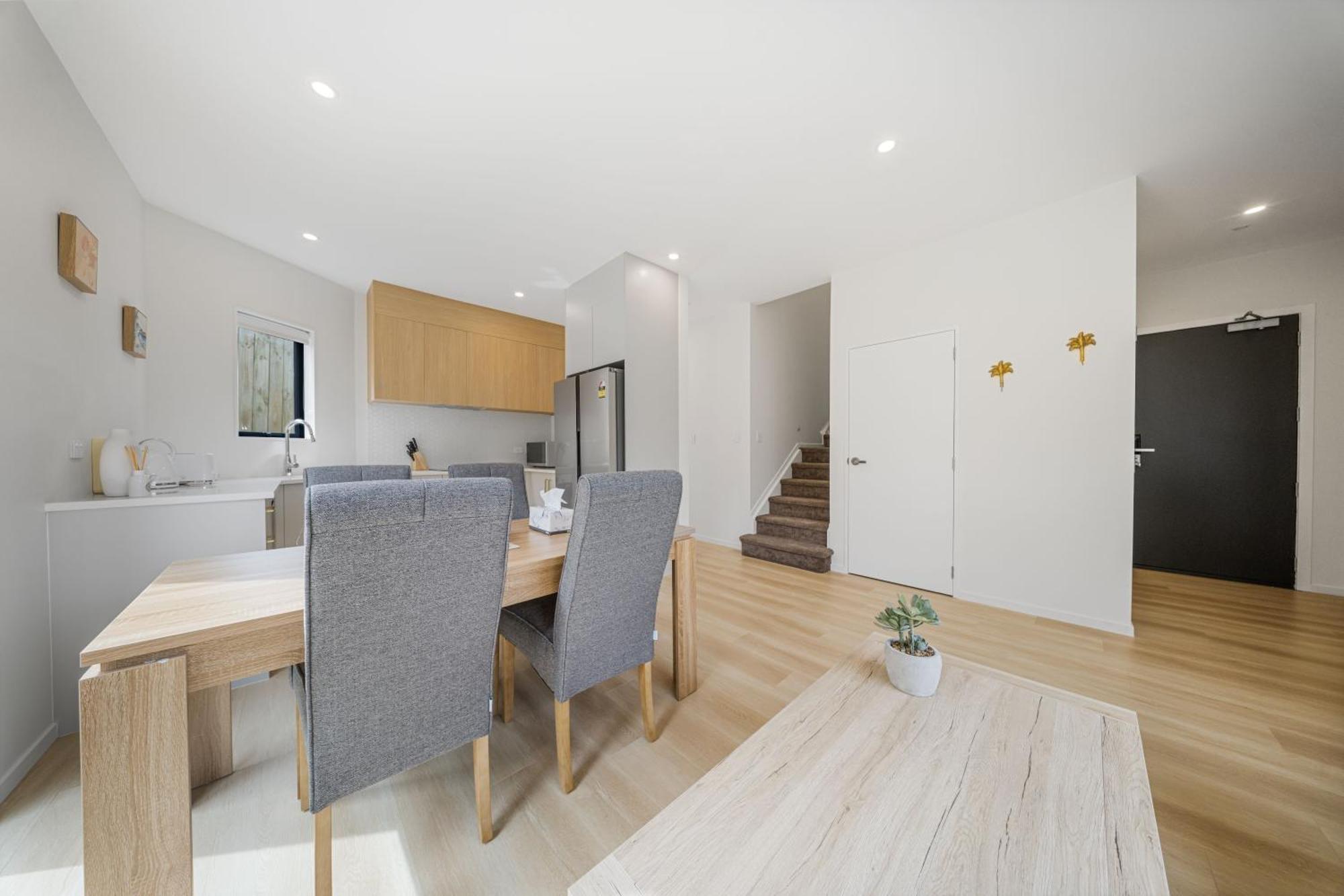 West Harbour Modern 4-Bedroom Retreat Auckland Bagian luar foto