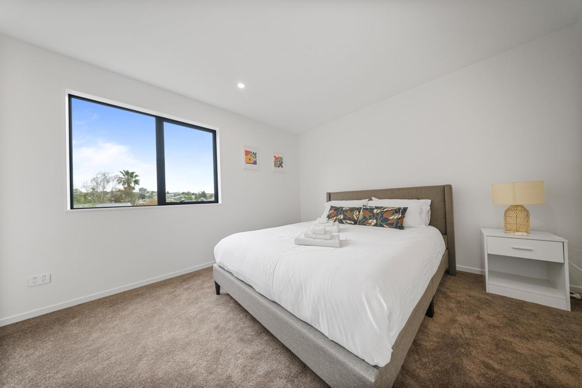 West Harbour Modern 4-Bedroom Retreat Auckland Bagian luar foto