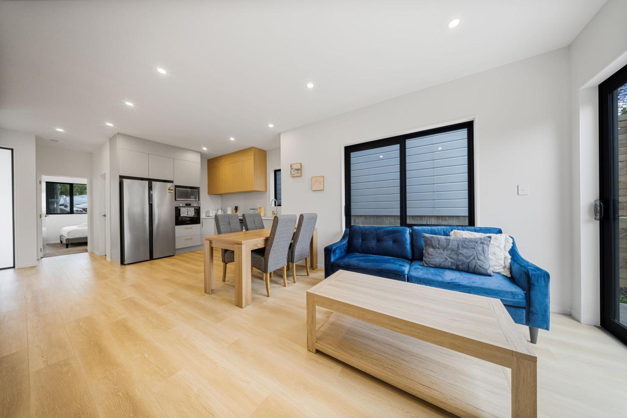 West Harbour Modern 4-Bedroom Retreat Auckland Ruang foto